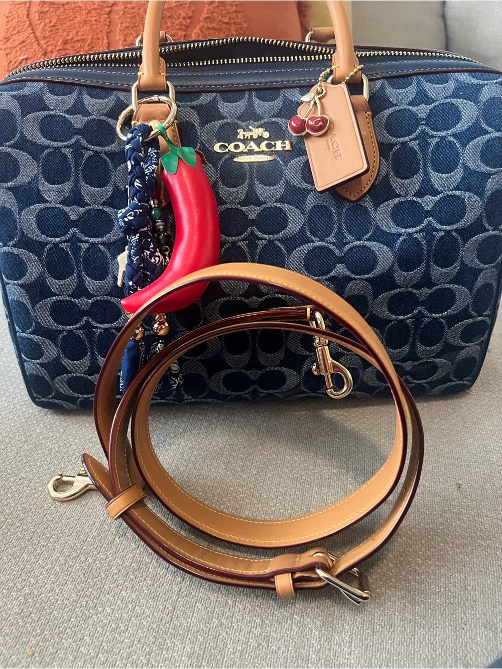 Coach Signature Large Denim Rowan - Picture 10 of 10